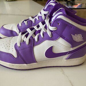 Air Jordan 1 Mid GS 'Purple Venom' Size 7Y or Womens 8.5 or Mens 7
